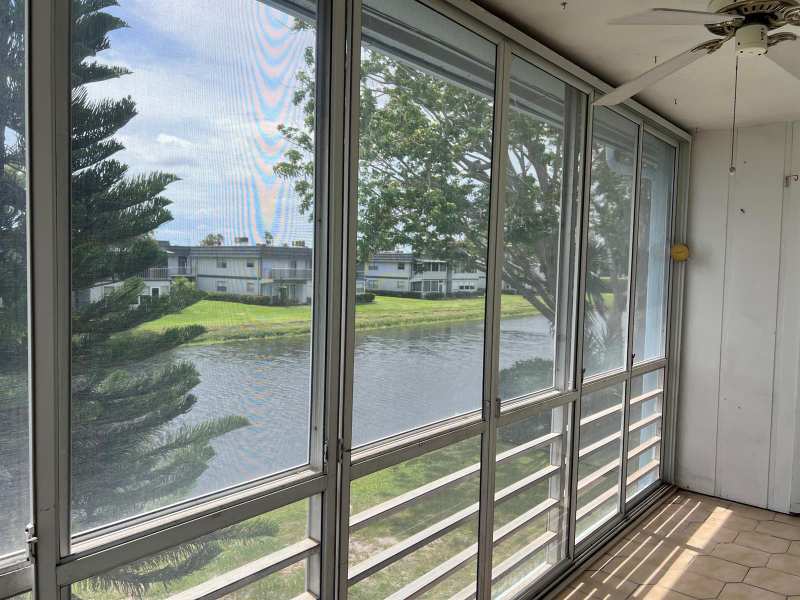 424 Saxony, Delray Beach FL 33446