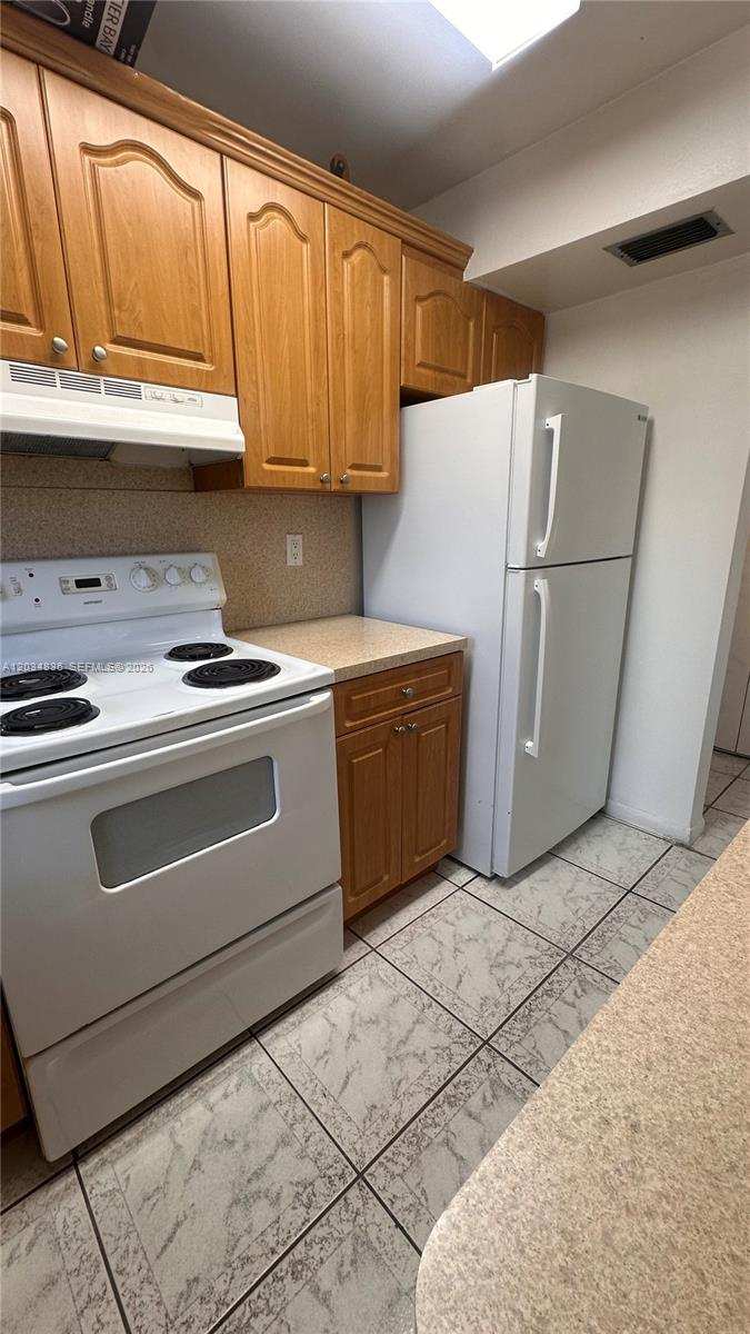 7646 Abbott Ave # 3, Miami Beach FL 33141