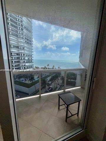 9595 Collins Ave # I, Surfside FL 33154