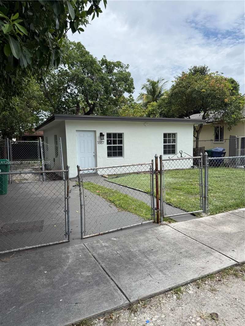 1887 NW 66th St, Miami FL 33147