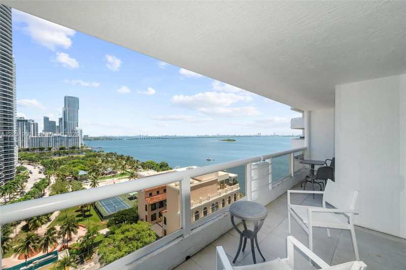 1717 N Bayshore Dr # 1740, Miami FL 33132
