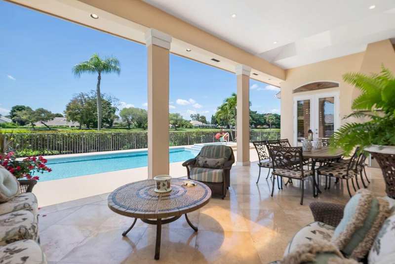 83 Sandbourne Lane, Palm Beach Gardens FL 33418