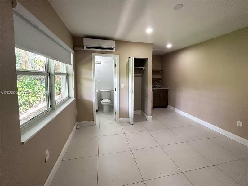 1265 SW 6th St # 16, Miami FL 33135
