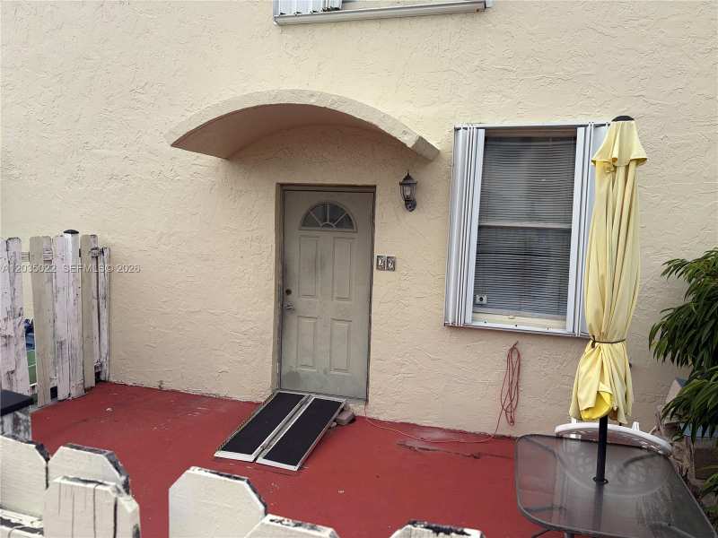 1655 NE 115th St # 29B, Miami FL 33181