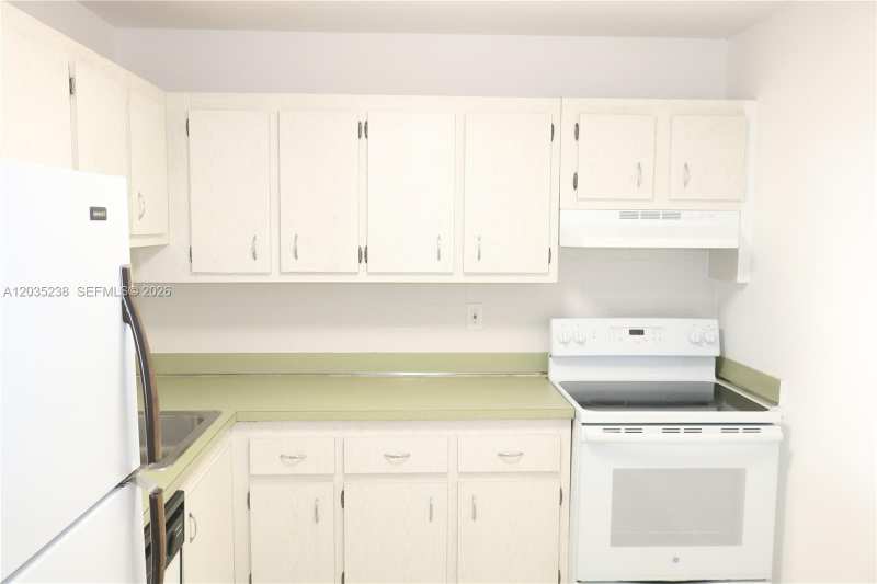 7800 Camino Real # 205, Miami FL 33143