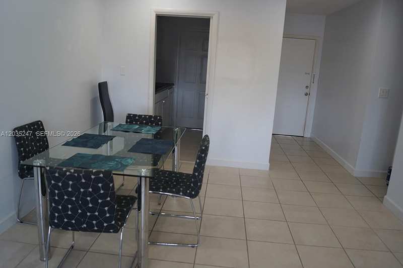 1250 E Sample Rd # 303, Pompano Beach FL 33064