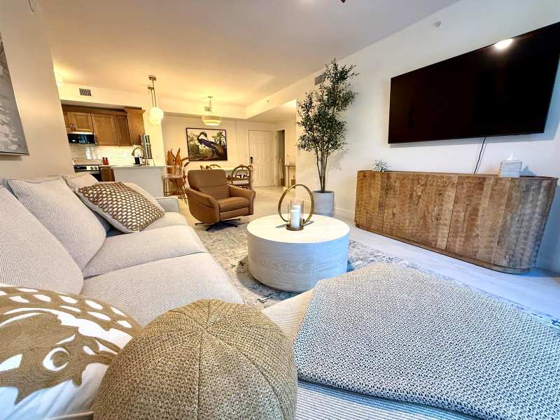 780 S Sapodilla Avenue # 207, West Palm Beach FL 33401