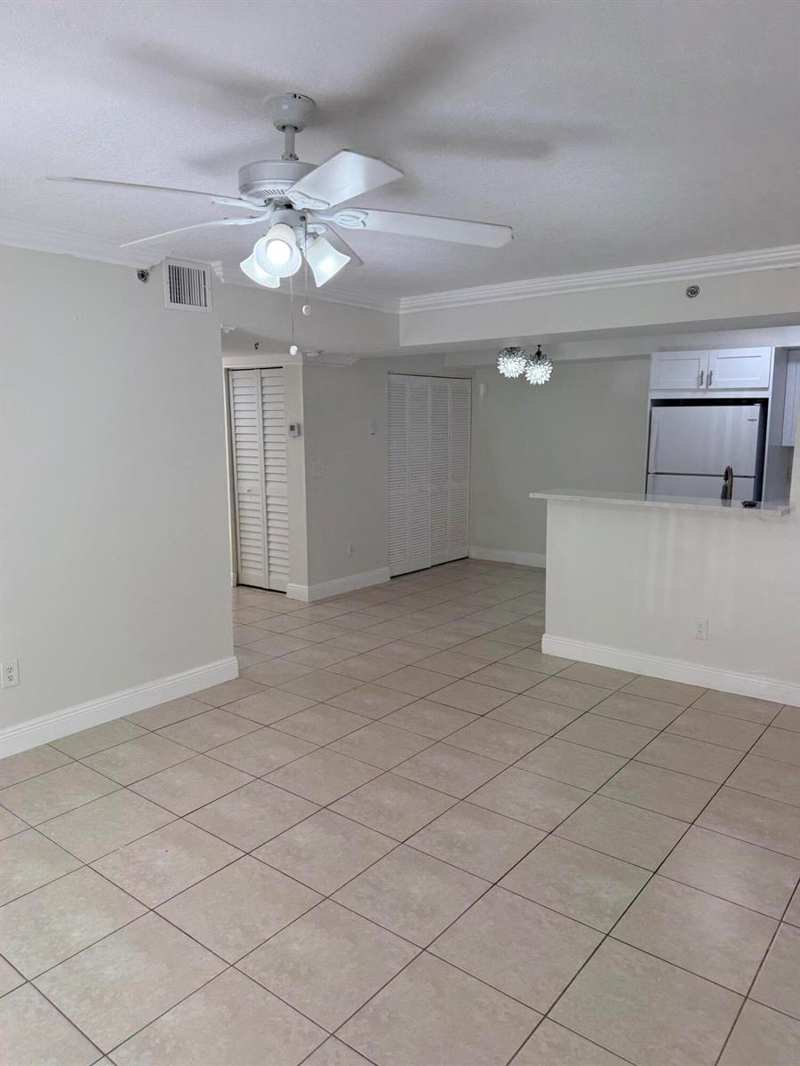 5520 NW 61st Street # 205, Coconut Creek FL 33073