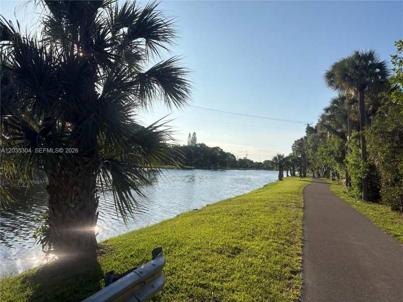 1435 NE 173rd St, North Miami Beach FL 33162