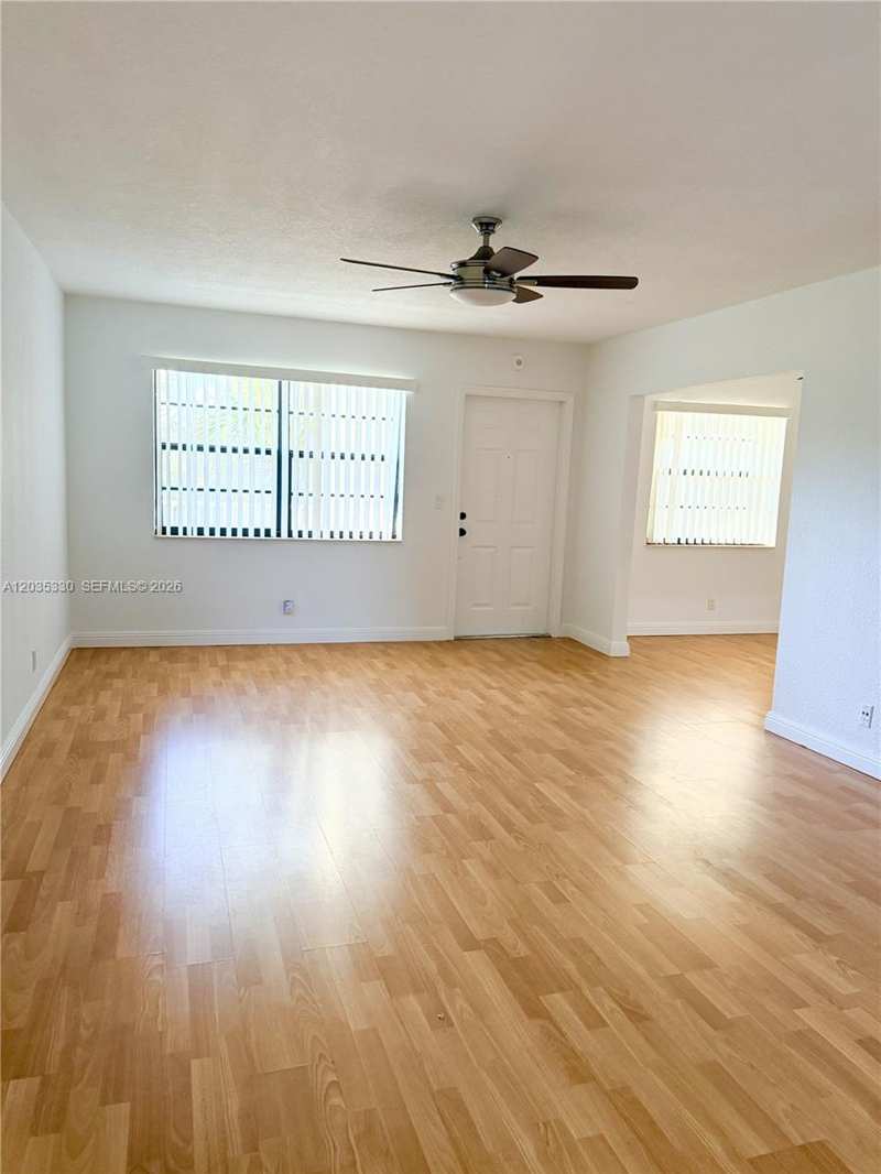 500 NE 2nd St # 327, Dania Beach FL 33004