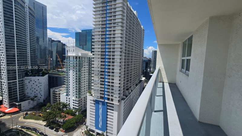 1155 Brickell Bay Dr # 2507, Miami FL 33131