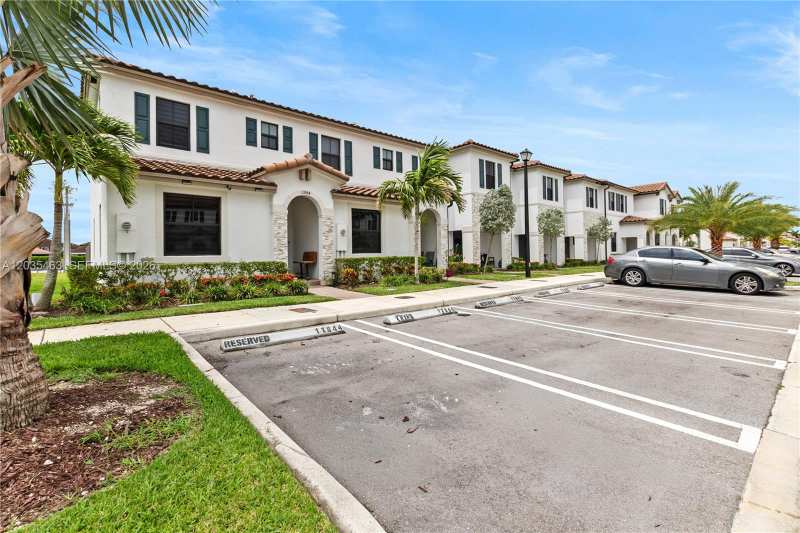 11844 SW 247th Ter, Homestead FL 33032