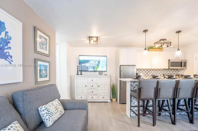 7834 abbott ave # 7, Miami Beach FL 33141