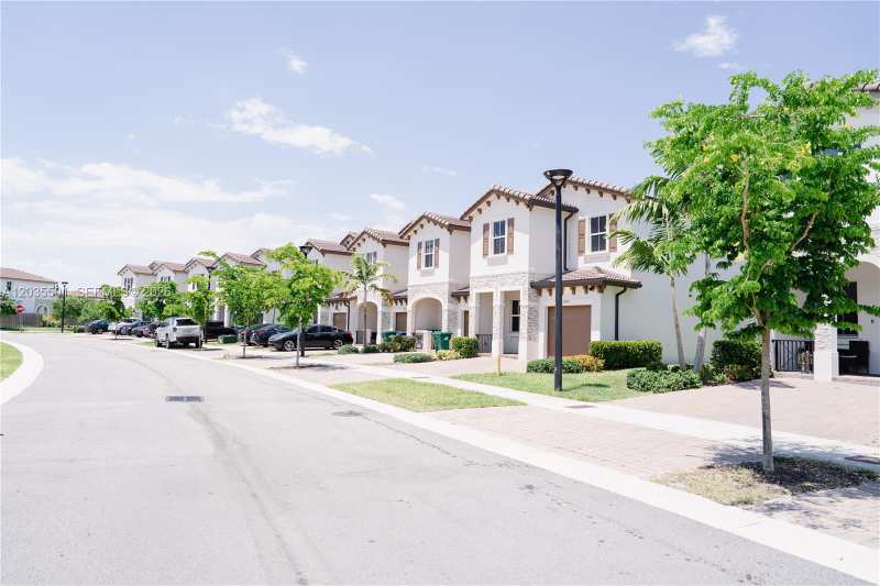 12779 NW 24th Ave, Miami FL 33167