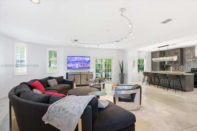 2917 Jackson Ave, Miami FL 33133