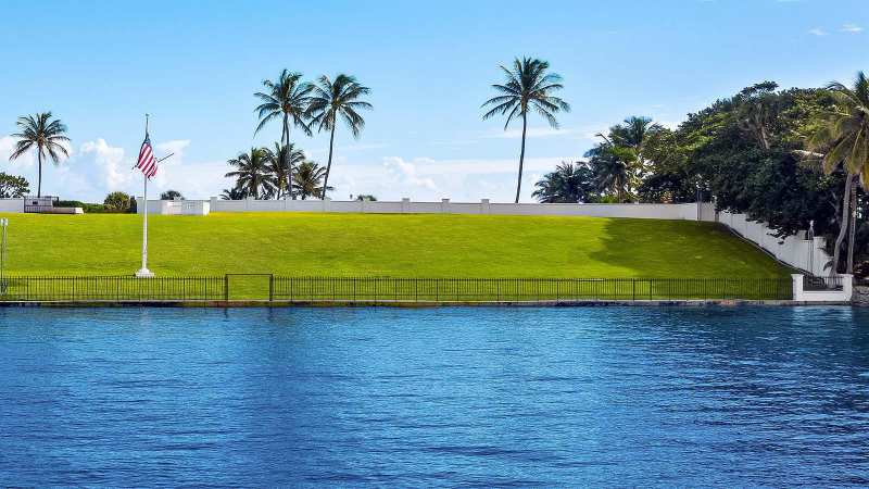 1960 S Ocean Boulevard, Manalapan FL 33462