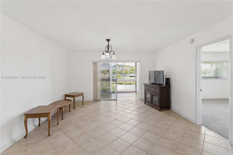 7887 Golf Cir Dr # 203, Margate FL 33063