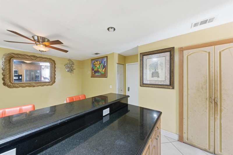 6582 Bayfront Drive, Margate FL 33063