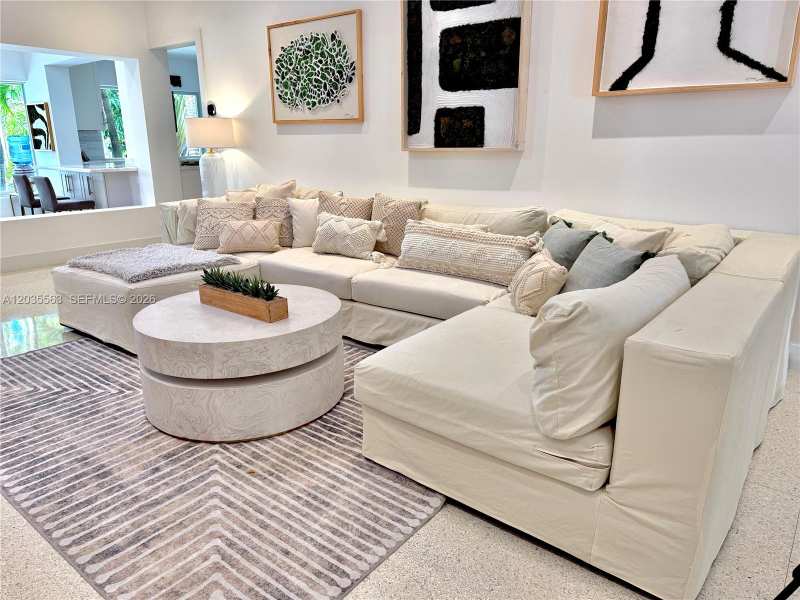 1460 Cleveland Rd, Miami Beach FL 33141