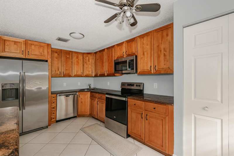 161 Meadows Drive # 161, Boynton Beach FL 33436