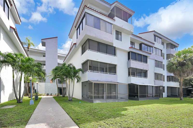 8255 SW 152nd Ave # 312, Miami FL 33193