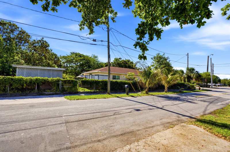 823 Doctor Martin Luther King Junior Boulevard # 823, Pompano Beach FL 33060