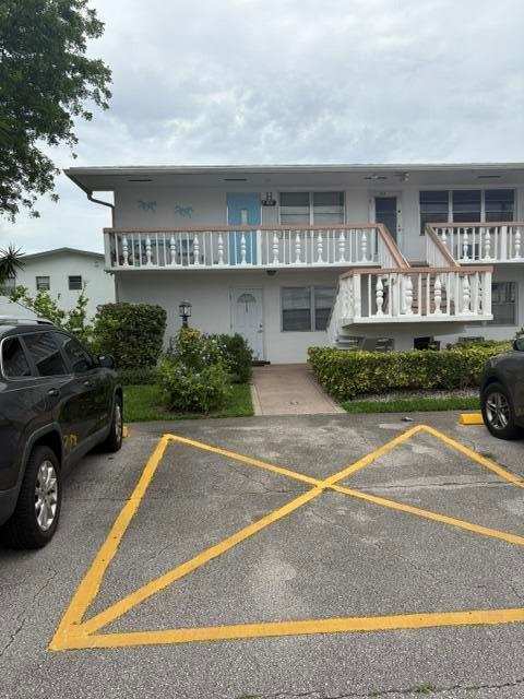 145 Northampton # H, West Palm Beach FL 33417