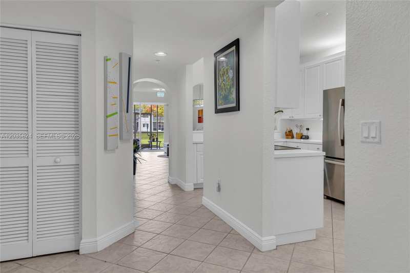 10710 NW 66th St # 104, Doral FL 33178