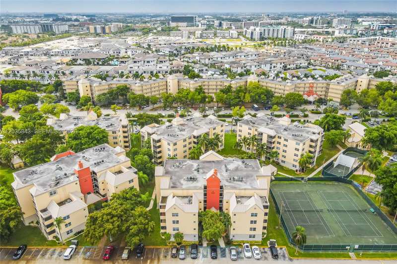 8100 Geneva Ct # 341, Doral FL 33166