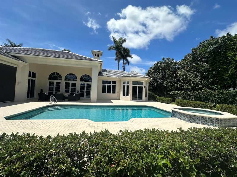 645 Atlantis Estates Way, Atlantis FL 33462