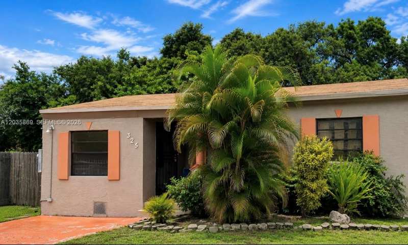 325 NW 56th St, Miami FL 33127