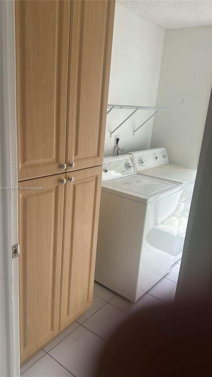 830 W 75th St # 1, Hialeah FL 33014