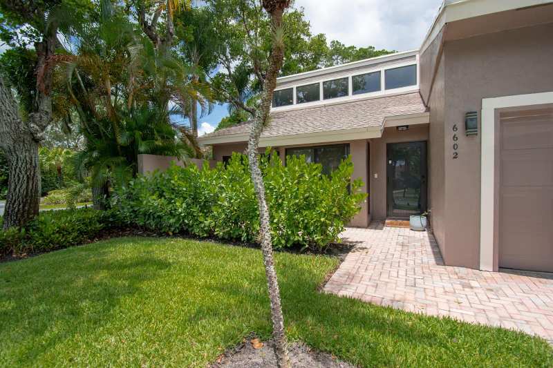 6602 Thornhill Court, Boca Raton FL 33433