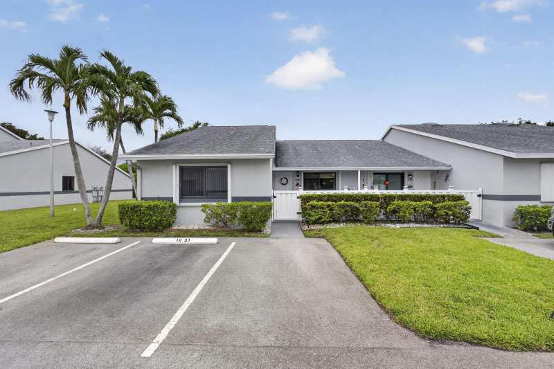 2641 W Gately Dr W # 1901, West Palm Beach FL 33415