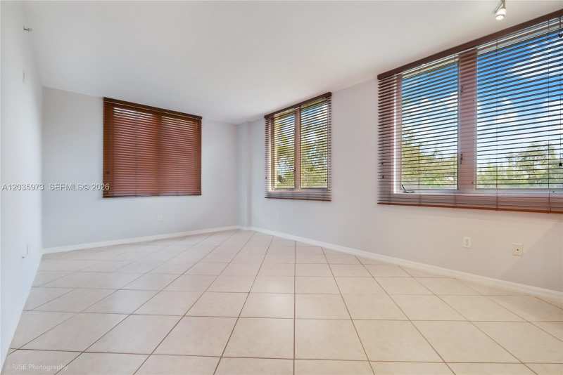 2630 SW 28th St # 53, Miami FL 33133