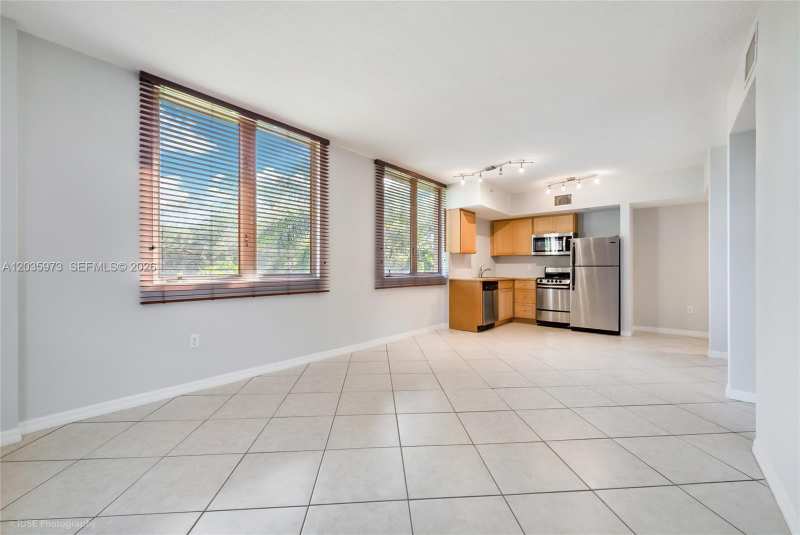 2630 SW 28th St # 53, Miami FL 33133