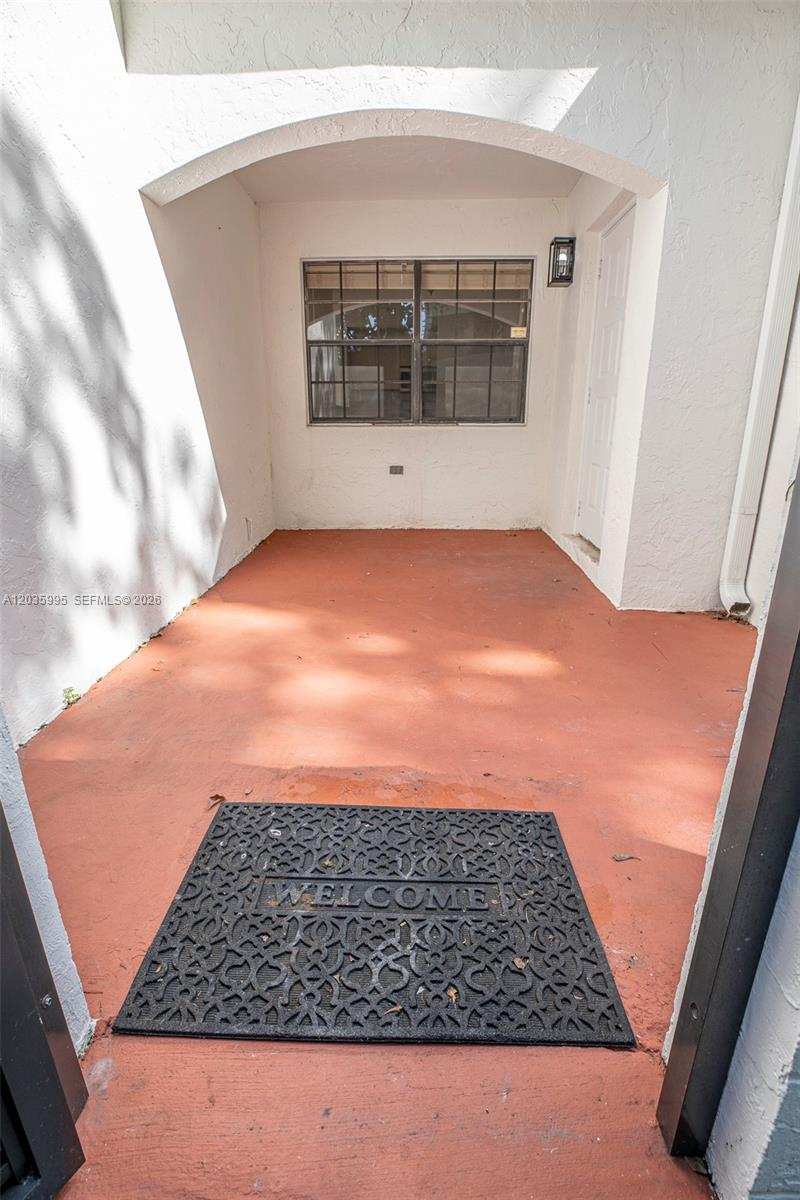 21212 Harbor Way # 14, Aventura FL 33180