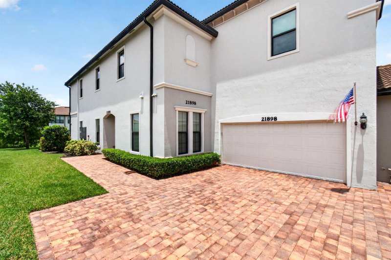 21898 Canadensis Circle, Boca Raton FL 33428