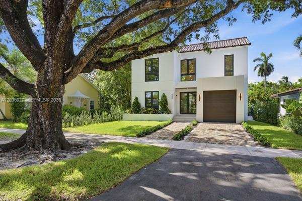 555 Catalonia Ave, Coral Gables FL 33134