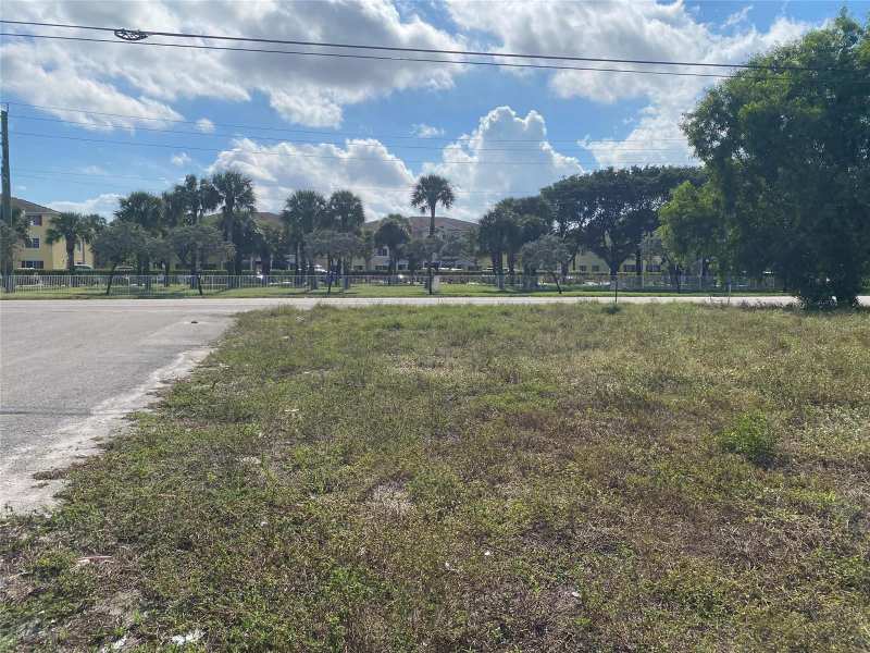 Nw 19 NW 19th Avenue, Pompano Beach FL 33069