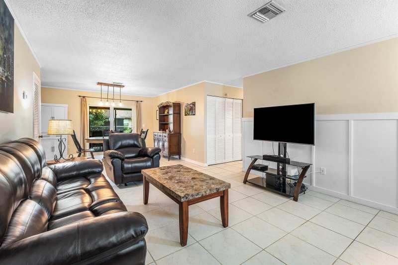 1108 Sonata Way, Royal Palm Beach FL 33411