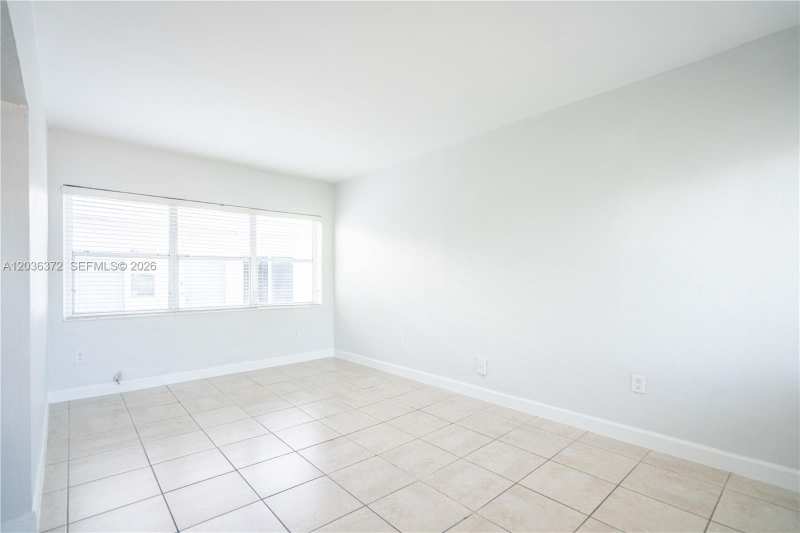 8315 Byron Ave # 7A, Miami Beach FL 33141