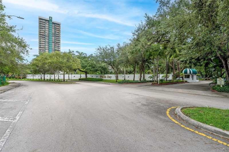 780 NE 69th St # 1010, Miami FL 33138