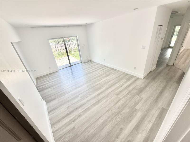 1272 NE 145th St, Miami FL 33161