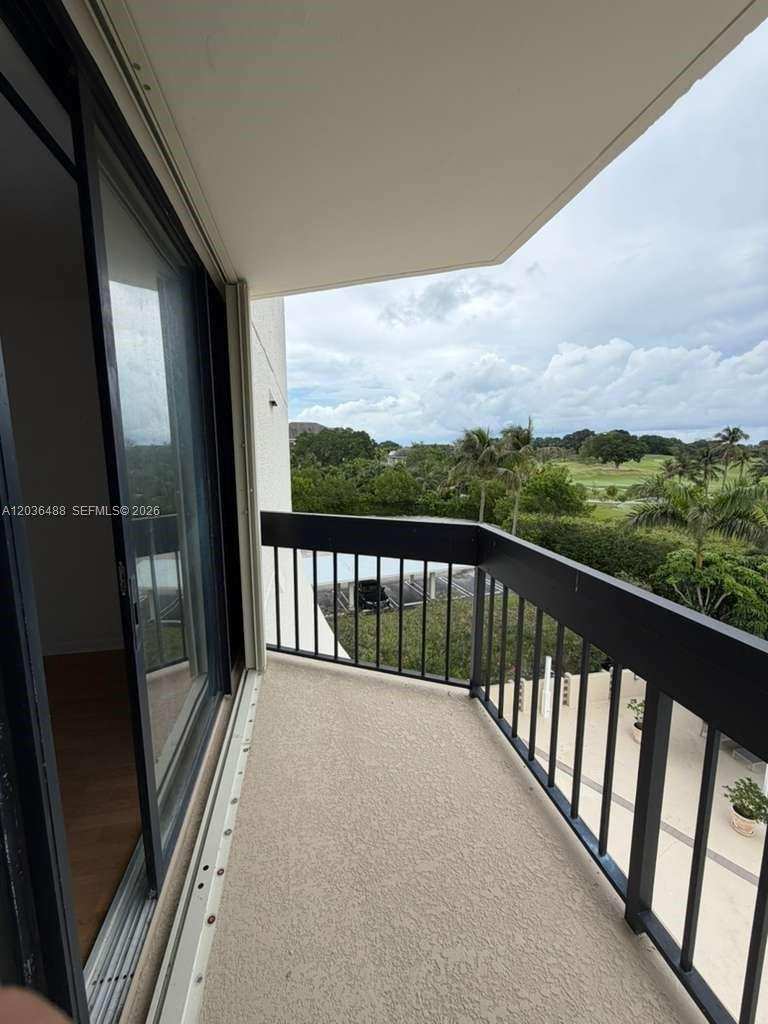 2400 Presidential Way # 403, West Palm Beach FL 33401