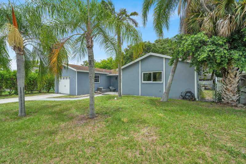 9599 SW 13th Place, Boca Raton FL 33428