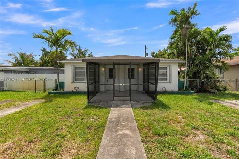 6340 Dawson Street, Hollywood FL 33023