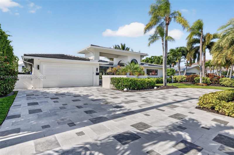 2611 NE 36th St, Lighthouse Point FL 33064