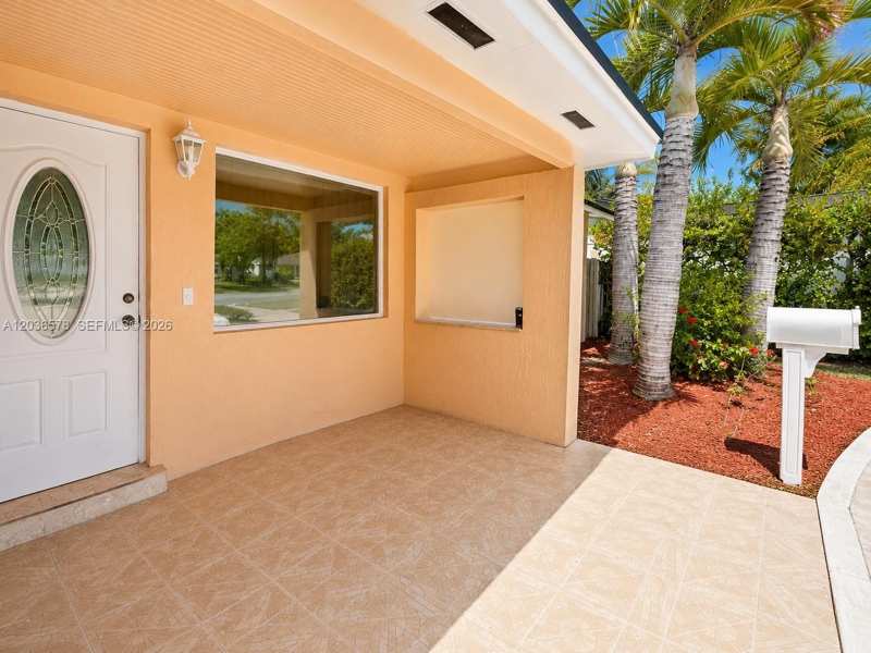 3327 Taft St, Hollywood FL 33021