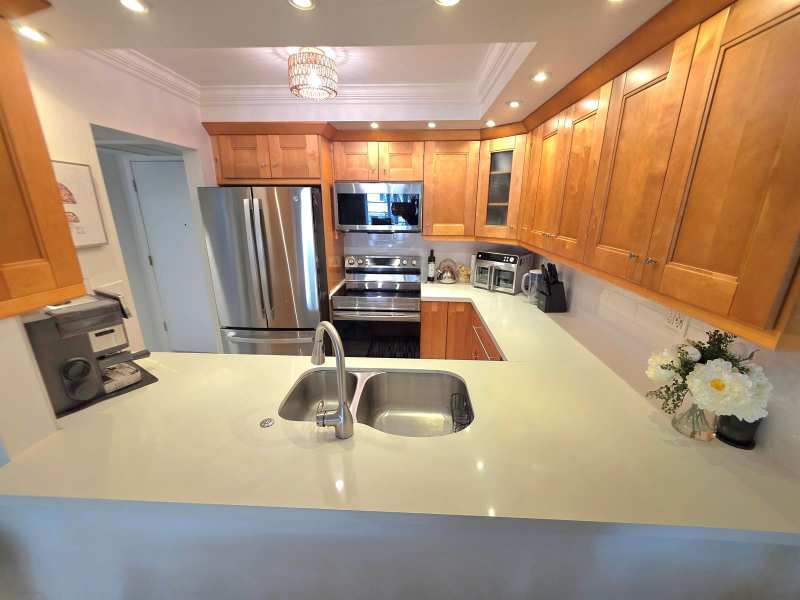 5680 SW 3rd Place # 206, Margate FL 33068